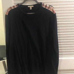Men’s long sleeve top